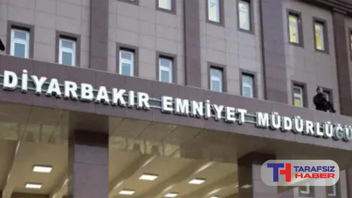 Diyarbakır İl Emniyet M&uuml;d&uuml;rl&uuml;ğ&uuml;'ne el yapımı patlayıcı ile saldırı girişimi
