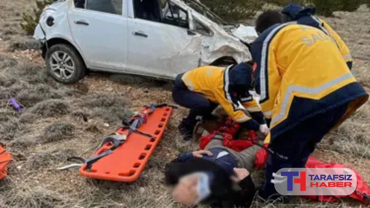 Eşini bı&ccedil;aklayıp ka&ccedil;an ş&uuml;pheli trafik kazasında &ouml;ld&uuml;