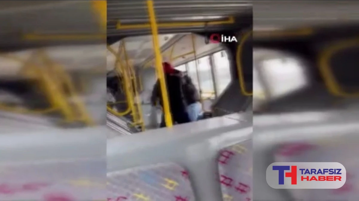 Otob&uuml;s&uuml;n i&ccedil;inde tekme tokat b&ouml;yle darp etti..."Komutanıma bı&ccedil;ak &ccedil;ekmişti"